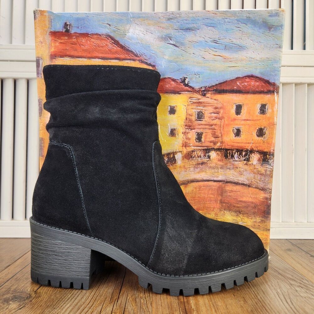 Bella Vita Hattie Black Suede Leather Boots Womens Size 9 M Heeled Ankle Lugged